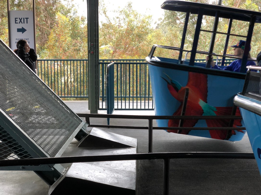 6EB8374B-7725-41B6-9468-2989F0CC5402